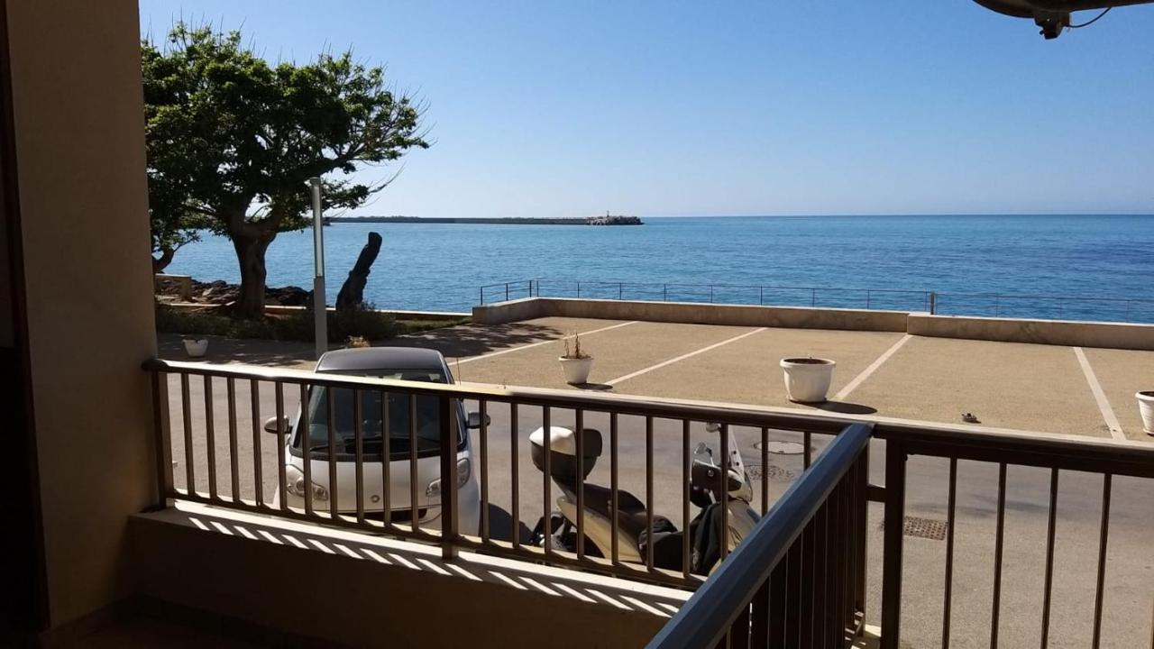 فيلا Veranda Sul Mare - Casa Vacanze Fronte Mare شاكا المظهر الخارجي الصورة